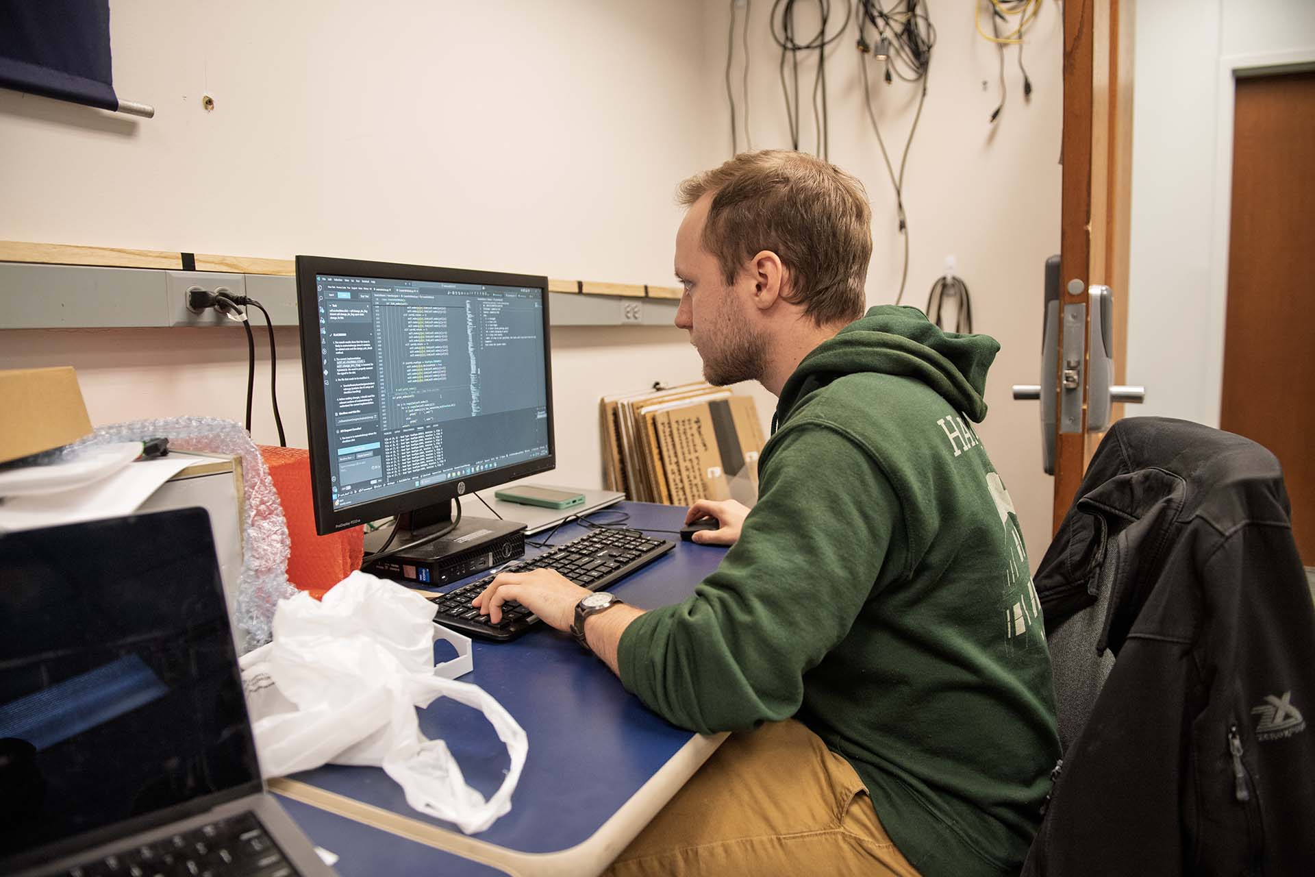 IT Management vs. Computer Science: Which Degree is Right for Me?