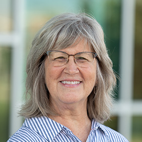 Photo of Elaine Blood