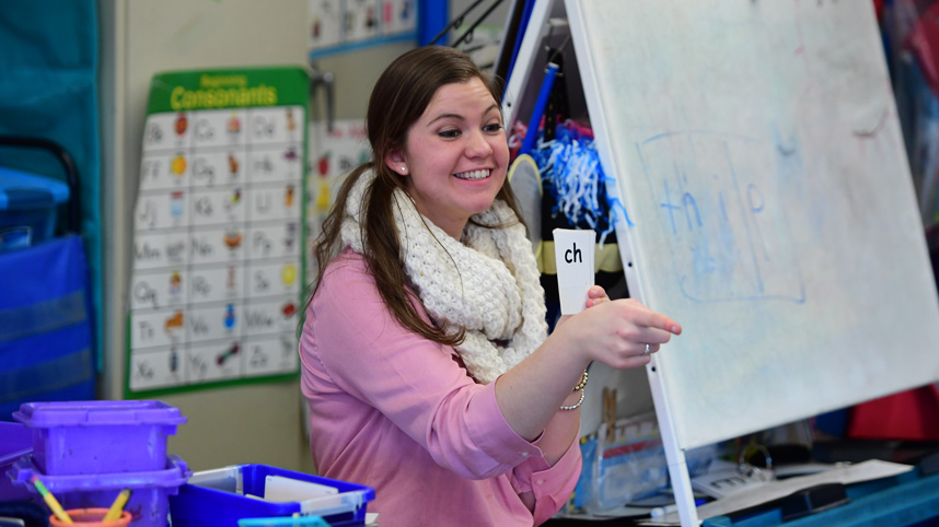 Rebekah Williams, a 2019 Cedarville University graduate, student teaches at an elementary school.