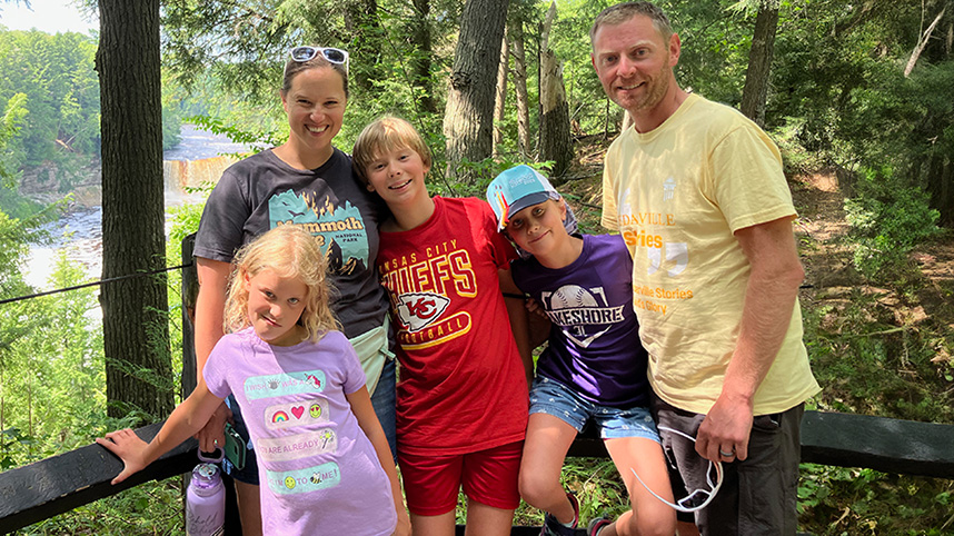 Catie Holt with her family.