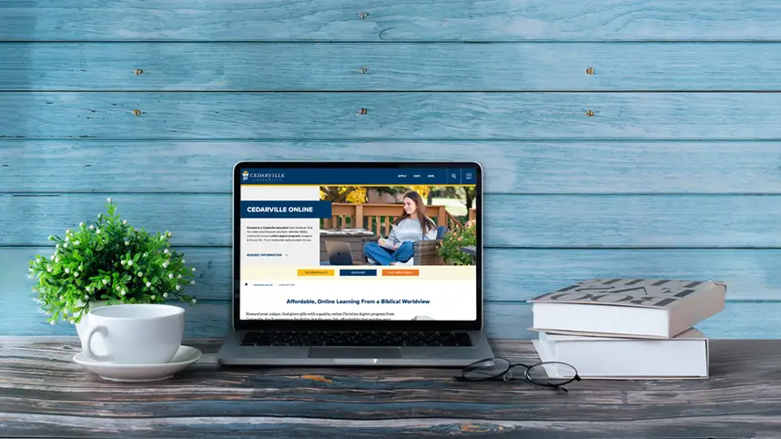 Laptop computer open to Cedarville Online webpage