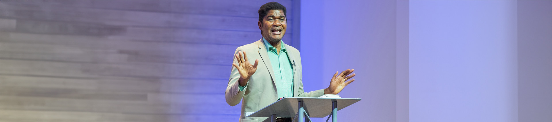 Dr. Lou Lilite leads worship.