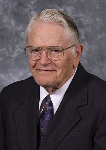 Dr. Robert L Sumner